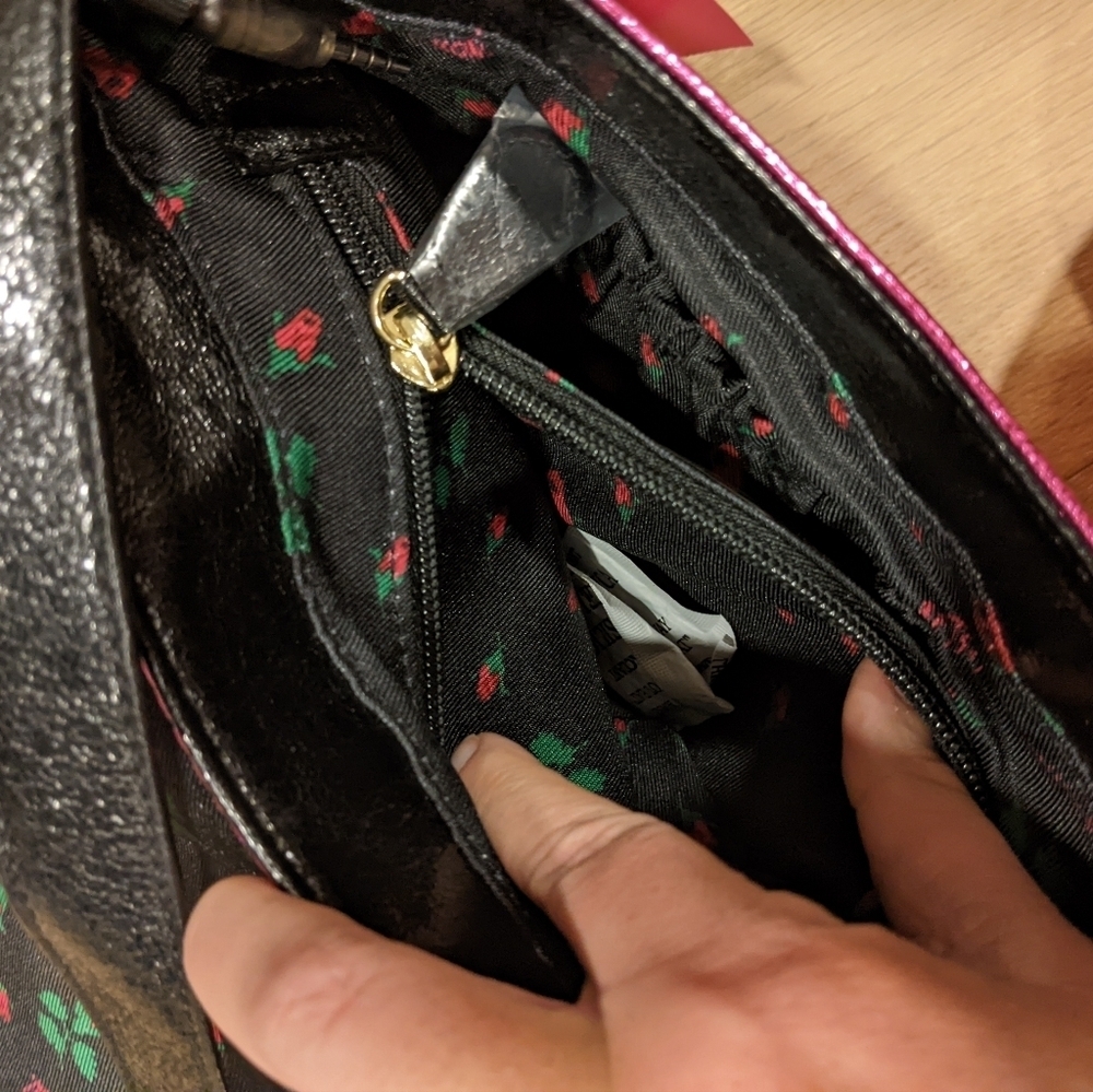 Betsey Johnson phone purse - Picture 4 of 15
